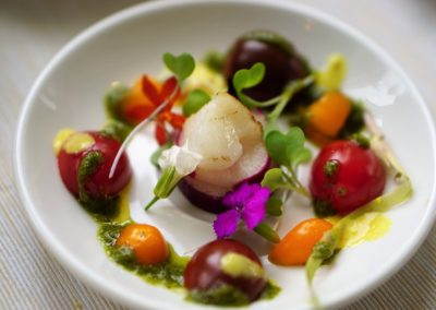 Natuhuerto Plato concina decorado con microgreens